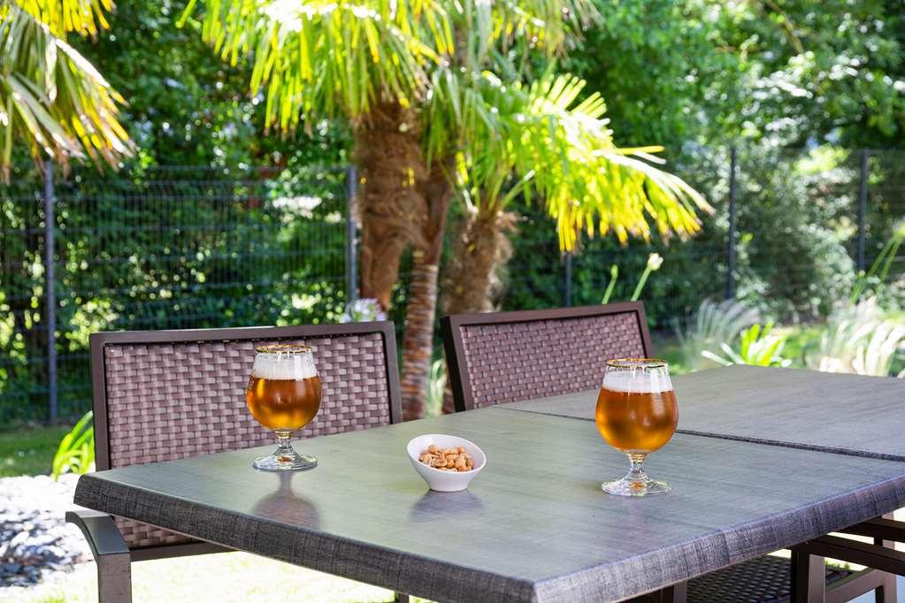 The Originals Boutique Hotel Restaurant Saint James, Montaigu-Vendee Eksteriør billede