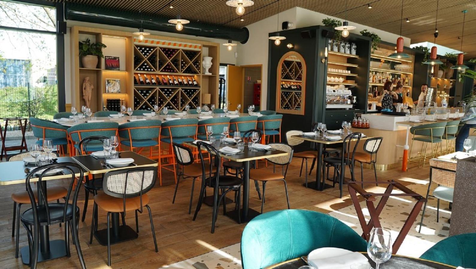 The Originals Boutique Hotel Restaurant Saint James, Montaigu-Vendee Eksteriør billede