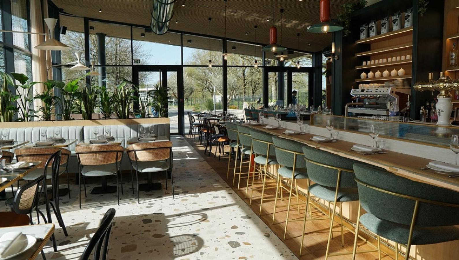 The Originals Boutique Hotel Restaurant Saint James, Montaigu-Vendee Eksteriør billede
